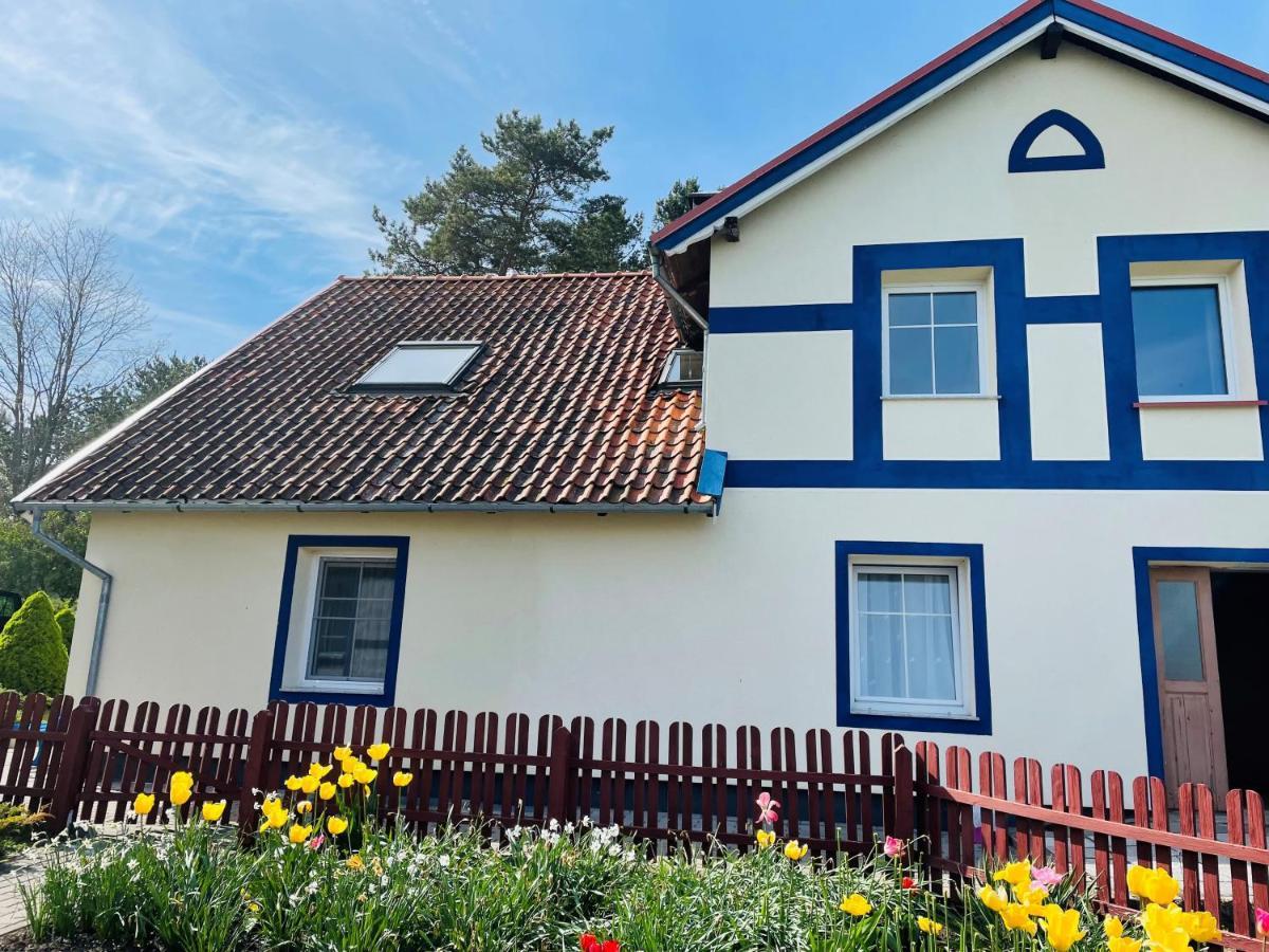 מלון Old House נידה מראה חיצוני תמונה