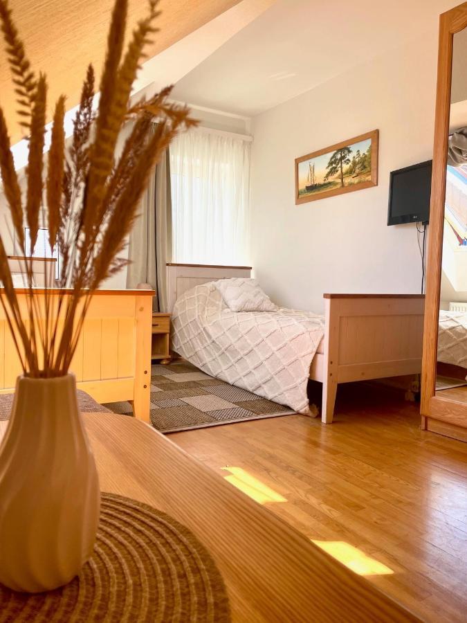 מלון Old House נידה מראה חיצוני תמונה